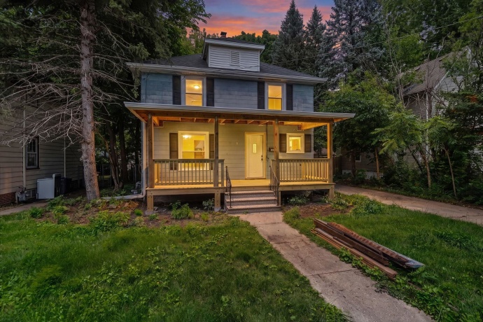 1438 Jackson, ROCKFORD, Illinois 61107, 3 Bedrooms Bedrooms, ,2 BathroomsBathrooms,House,For Sale,Jackson,202604733