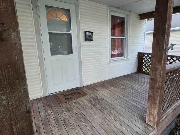 1823 9th St, Peru, Illinois 61354, 2 Bedrooms Bedrooms, ,1 BathroomBathrooms,House,For Sale,9th St,202604736