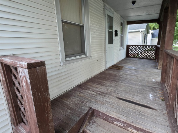 1823 9th St, Peru, Illinois 61354, 2 Bedrooms Bedrooms, ,1 BathroomBathrooms,House,For Sale,9th St,202604736