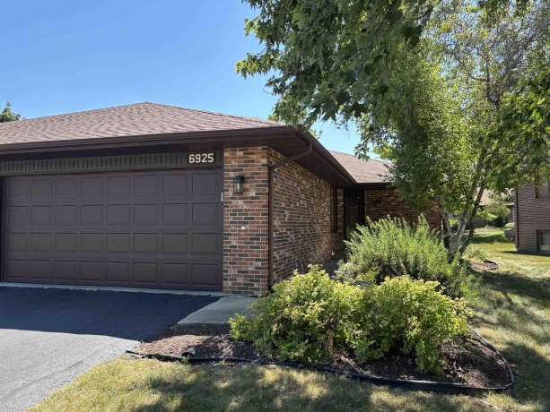 6925 REDANSA, ROCKFORD, Illinois 61108, 2 Bedrooms Bedrooms, ,3 BathroomsBathrooms,Condominium,For Sale,REDANSA,202604735
