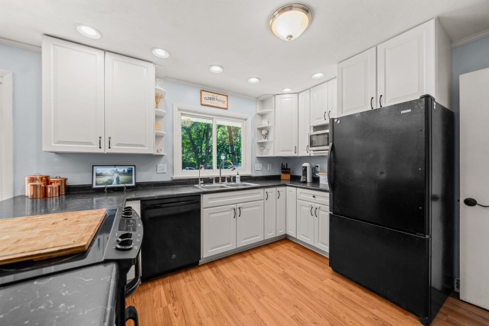 3691 Bend, ROCKFORD, Illinois 61109, 3 Bedrooms Bedrooms, ,2 BathroomsBathrooms,House,For Sale,Bend,202604739