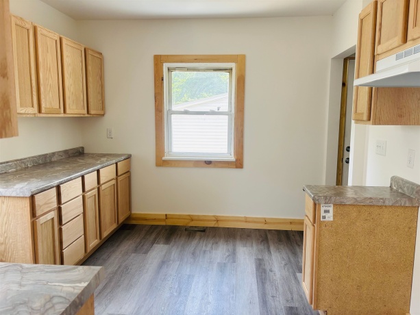 128 Johnston, ROCKFORD, Illinois 61101, 4 Bedrooms Bedrooms, ,1 BathroomBathrooms,House,For Sale,Johnston,202604740