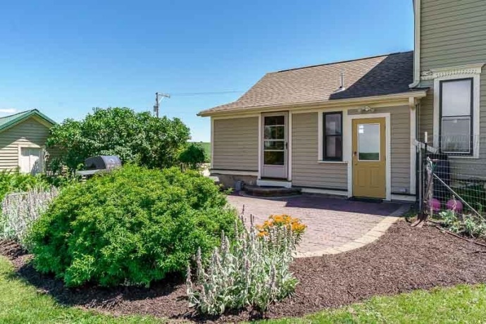 8983 Cemetery, WINNEBAGO, Illinois 61088, 3 Bedrooms Bedrooms, ,2 BathroomsBathrooms,House,For Sale,Cemetery,202603741