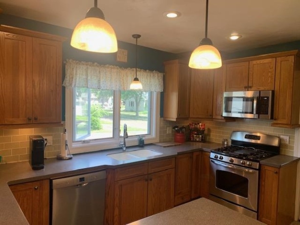 644 Congress, OTTAWA, Illinois 61350, 4 Bedrooms Bedrooms, ,2 BathroomsBathrooms,House,For Sale,Congress,202604741