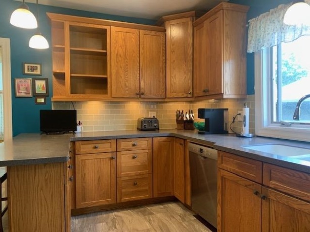 644 Congress, OTTAWA, Illinois 61350, 4 Bedrooms Bedrooms, ,2 BathroomsBathrooms,House,For Sale,Congress,202604741