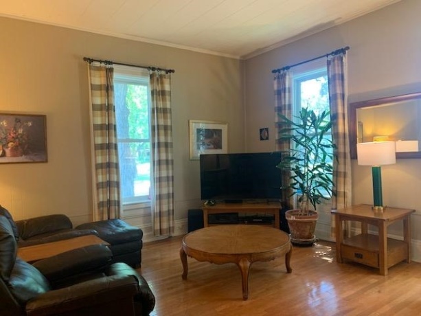 644 Congress, OTTAWA, Illinois 61350, 4 Bedrooms Bedrooms, ,2 BathroomsBathrooms,House,For Sale,Congress,202604741
