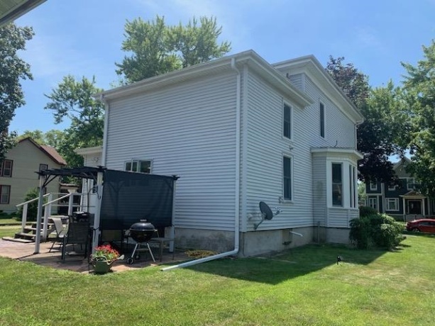 644 Congress, OTTAWA, Illinois 61350, 4 Bedrooms Bedrooms, ,2 BathroomsBathrooms,House,For Sale,Congress,202604741