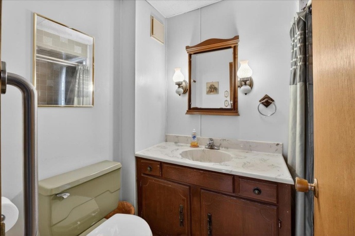 199 Wilson, MACHESNEY PARK, Illinois 61115, 2 Bedrooms Bedrooms, ,1 BathroomBathrooms,House,For Sale,Wilson,202602614