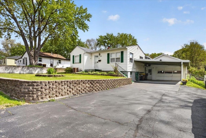 199 Wilson, MACHESNEY PARK, Illinois 61115, 2 Bedrooms Bedrooms, ,1 BathroomBathrooms,House,For Sale,Wilson,202602614