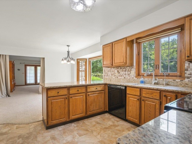 1301 Albany, ROCKFORD, Illinois 61107, 4 Bedrooms Bedrooms, ,2 BathroomsBathrooms,House,For Sale,Albany,202604745