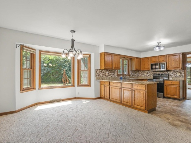 1301 Albany, ROCKFORD, Illinois 61107, 4 Bedrooms Bedrooms, ,2 BathroomsBathrooms,House,For Sale,Albany,202604745