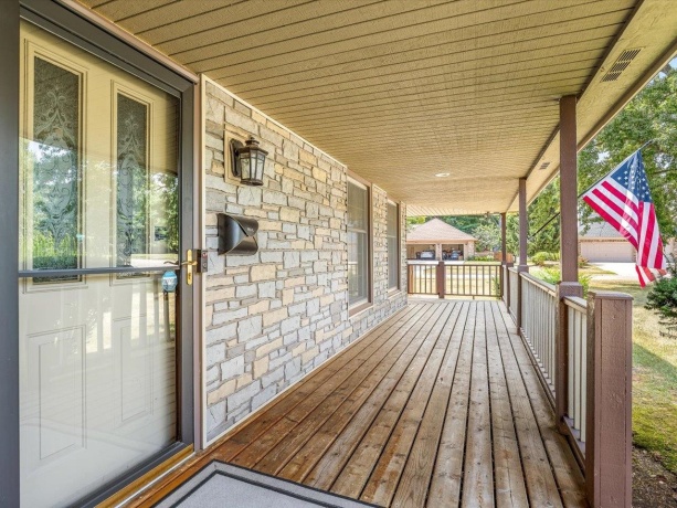 1301 Albany, ROCKFORD, Illinois 61107, 4 Bedrooms Bedrooms, ,2 BathroomsBathrooms,House,For Sale,Albany,202604745
