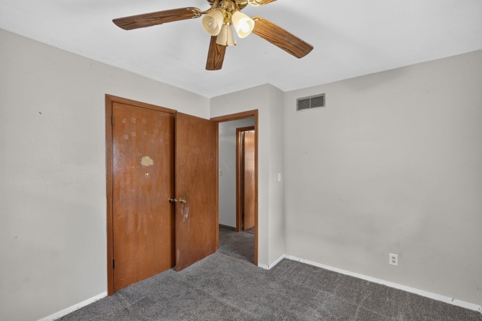 523 CHISHOLM, ROCKFORD, Illinois 61101, 3 Bedrooms Bedrooms, ,1 BathroomBathrooms,House,For Sale,CHISHOLM,202604746