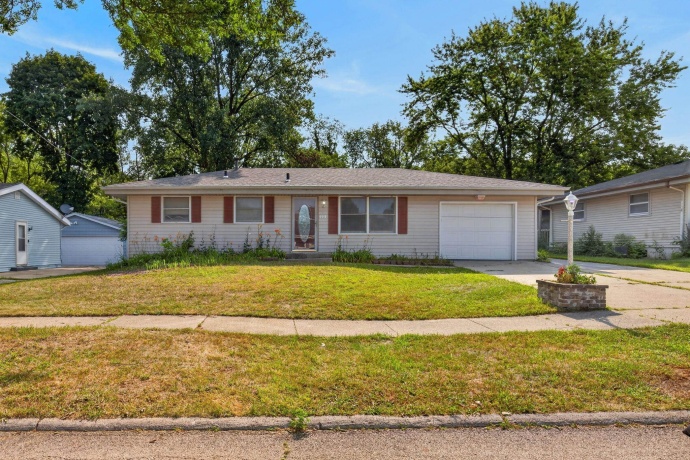 523 CHISHOLM, ROCKFORD, Illinois 61101, 3 Bedrooms Bedrooms, ,1 BathroomBathrooms,House,For Sale,CHISHOLM,202604746