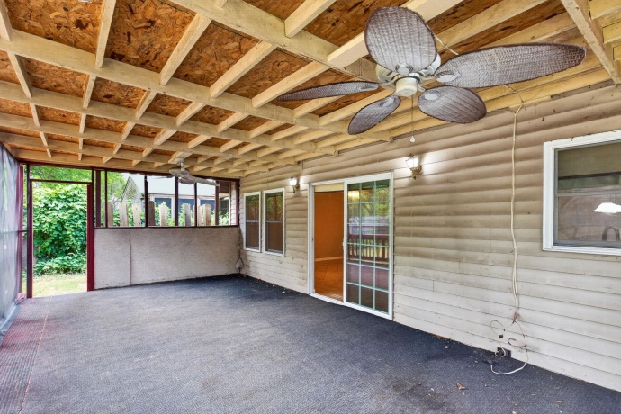 523 CHISHOLM, ROCKFORD, Illinois 61101, 3 Bedrooms Bedrooms, ,1 BathroomBathrooms,House,For Sale,CHISHOLM,202604746