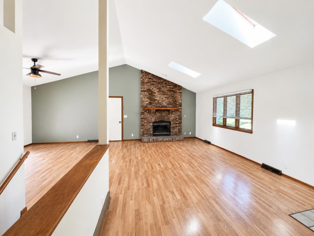 6615 Gate, ROSCOE, Illinois 61073, 3 Bedrooms Bedrooms, ,2 BathroomsBathrooms,House,For Sale,Gate,202604748