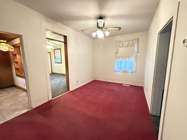 125 High St, GALENA, Illinois 61036, 2 Bedrooms Bedrooms, ,1 BathroomBathrooms,House,For Sale,High St,202604750