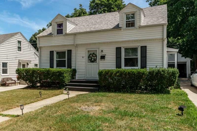 1904 Colorado, ROCKFORD, Illinois 61108, 4 Bedrooms Bedrooms, ,1 BathroomBathrooms,House,For Sale,Colorado,202604751