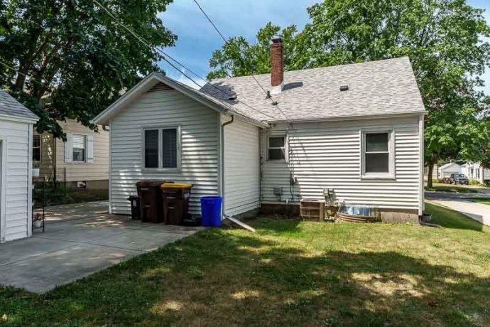 1904 Colorado, ROCKFORD, Illinois 61108, 4 Bedrooms Bedrooms, ,1 BathroomBathrooms,House,For Sale,Colorado,202604751