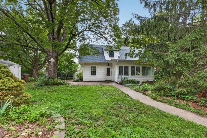 732 John, ROCKFORD, Illinois 61103, 5 Bedrooms Bedrooms, ,2 BathroomsBathrooms,House,For Sale,John,202604752