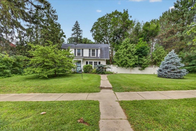 732 John, ROCKFORD, Illinois 61103, 5 Bedrooms Bedrooms, ,2 BathroomsBathrooms,House,For Sale,John,202604752