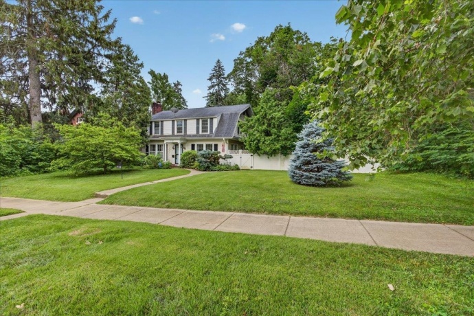 732 John, ROCKFORD, Illinois 61103, 5 Bedrooms Bedrooms, ,2 BathroomsBathrooms,House,For Sale,John,202604752