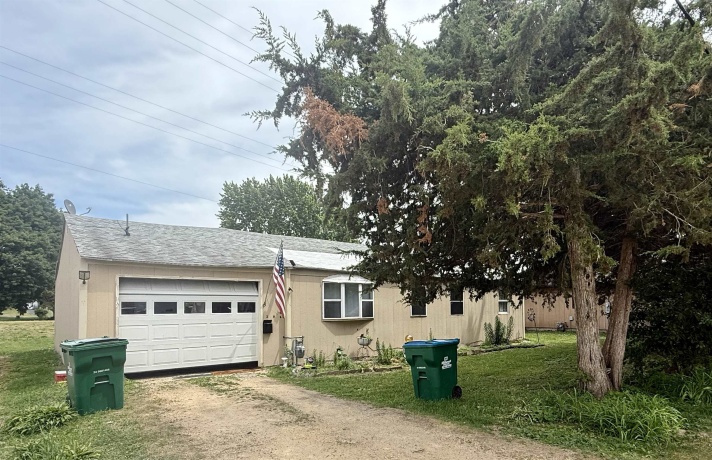 306 Green, POLO, Illinois 61064, 2 Bedrooms Bedrooms, ,1 BathroomBathrooms,House,For Sale,Green,202604753