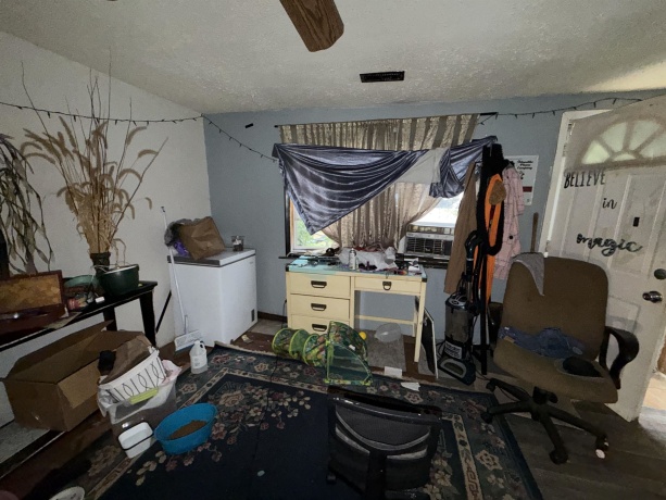 306 Green, POLO, Illinois 61064, 2 Bedrooms Bedrooms, ,1 BathroomBathrooms,House,For Sale,Green,202604753