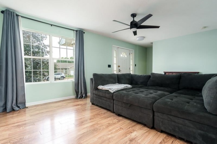 4002 Mila, ROCKFORD, Illinois 61109, 4 Bedrooms Bedrooms, ,2 BathroomsBathrooms,House,For Sale,Mila,202604754