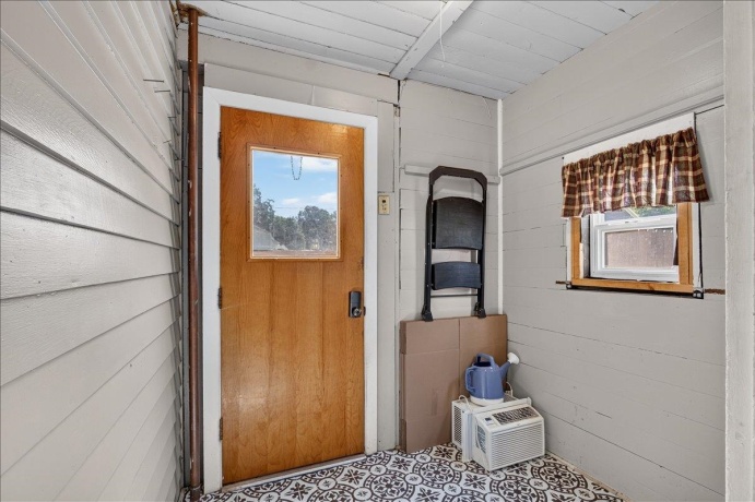 411 Main, LEAF RIVER, Illinois 61047, 2 Bedrooms Bedrooms, ,1 BathroomBathrooms,House,For Sale,Main,202604759