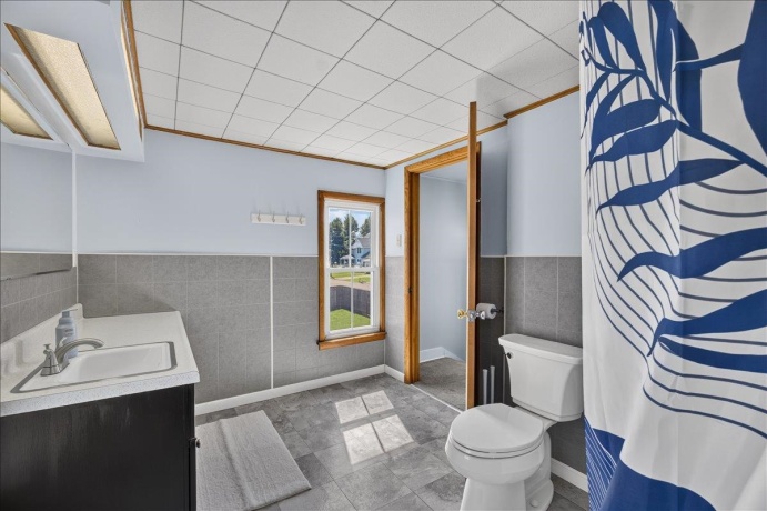 411 Main, LEAF RIVER, Illinois 61047, 2 Bedrooms Bedrooms, ,1 BathroomBathrooms,House,For Sale,Main,202604759