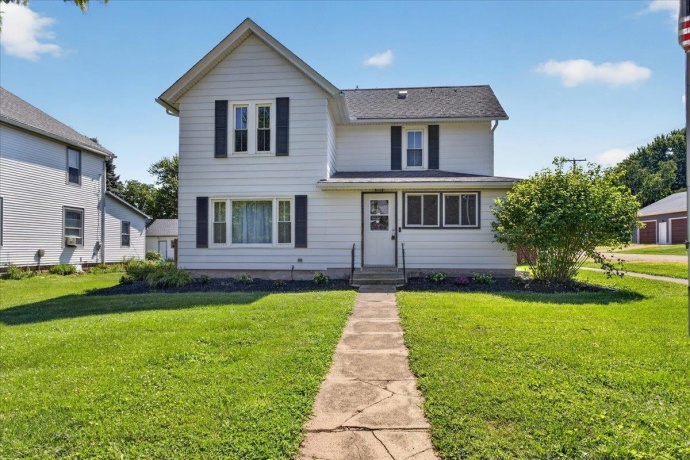 411 Main, LEAF RIVER, Illinois 61047, 2 Bedrooms Bedrooms, ,1 BathroomBathrooms,House,For Sale,Main,202604759