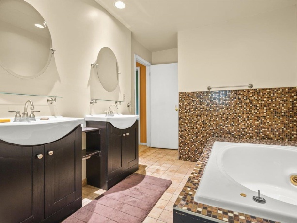 2519 Highcrest, ROCKFORD, Illinois 61107, 4 Bedrooms Bedrooms, ,1 BathroomBathrooms,House,For Sale,Highcrest,202604760