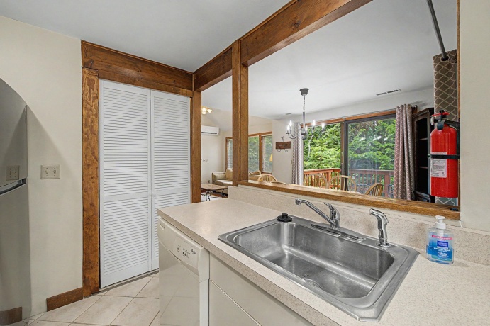 16 Pinehurst, GALENA, Illinois 61036, 3 Bedrooms Bedrooms, ,3 BathroomsBathrooms,House,For Sale,Pinehurst,202604761