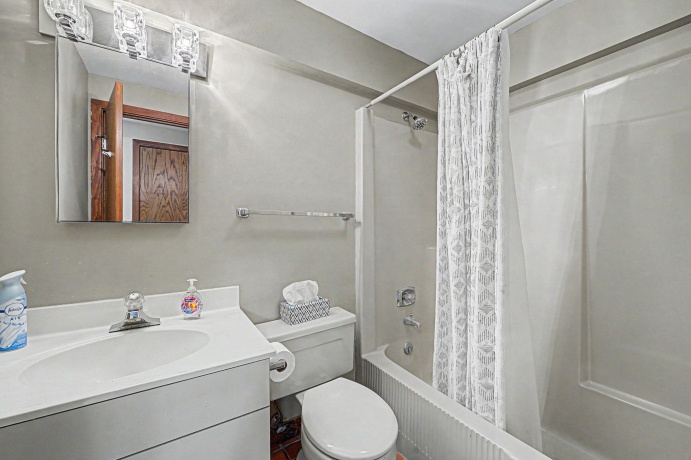 16 Pinehurst, GALENA, Illinois 61036, 3 Bedrooms Bedrooms, ,3 BathroomsBathrooms,House,For Sale,Pinehurst,202604761