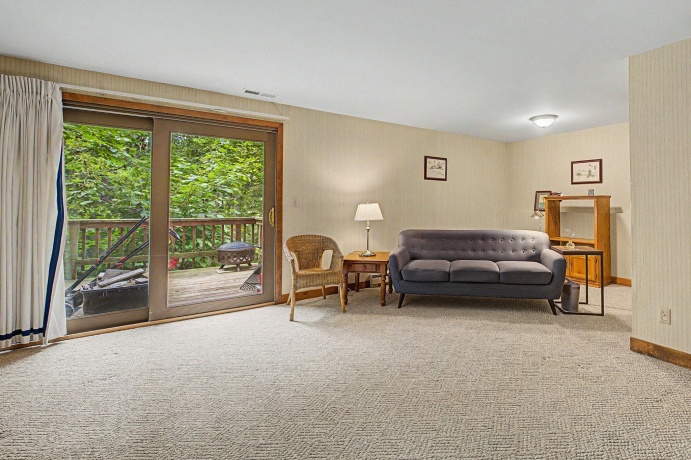 16 Pinehurst, GALENA, Illinois 61036, 3 Bedrooms Bedrooms, ,3 BathroomsBathrooms,House,For Sale,Pinehurst,202604761