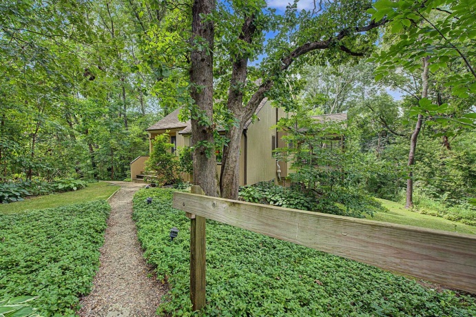 16 Pinehurst, GALENA, Illinois 61036, 3 Bedrooms Bedrooms, ,3 BathroomsBathrooms,House,For Sale,Pinehurst,202604761