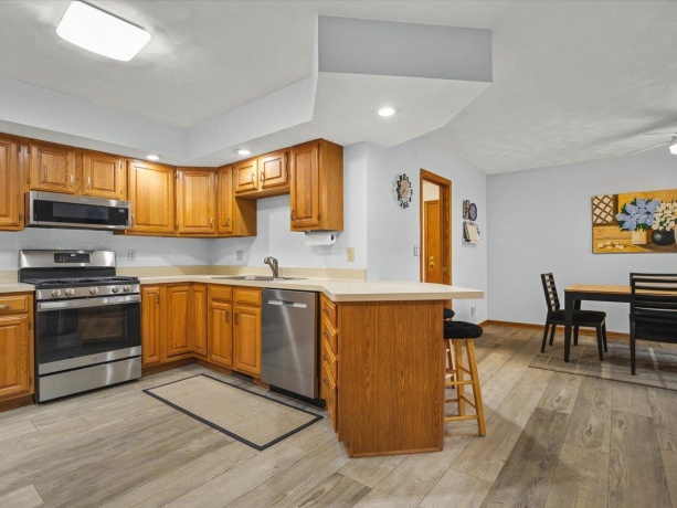6125 Carriage Green, ROCKFORD, Illinois 61108, 3 Bedrooms Bedrooms, ,2 BathroomsBathrooms,Condominium,For Sale,Carriage Green,202604764