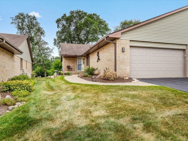 6125 Carriage Green, ROCKFORD, Illinois 61108, 3 Bedrooms Bedrooms, ,2 BathroomsBathrooms,Condominium,For Sale,Carriage Green,202604764