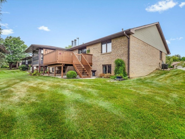 6125 Carriage Green, ROCKFORD, Illinois 61108, 3 Bedrooms Bedrooms, ,2 BathroomsBathrooms,Condominium,For Sale,Carriage Green,202604764