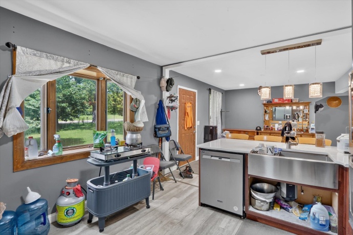 2427 Windsor, LOVES PARK, Illinois 61111, 3 Bedrooms Bedrooms, ,2 BathroomsBathrooms,House,For Sale,Windsor,202604470