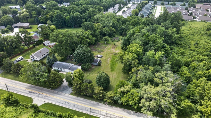 2427 Windsor, LOVES PARK, Illinois 61111, 3 Bedrooms Bedrooms, ,2 BathroomsBathrooms,House,For Sale,Windsor,202604470