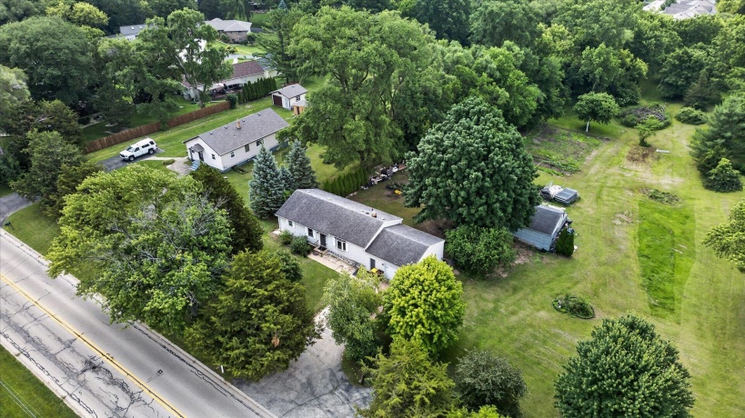 2427 Windsor, LOVES PARK, Illinois 61111, 3 Bedrooms Bedrooms, ,2 BathroomsBathrooms,House,For Sale,Windsor,202604470