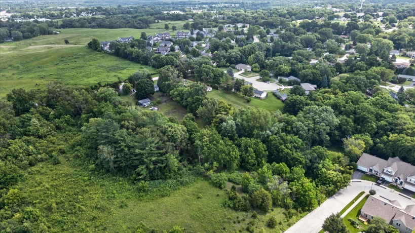 2427 Windsor, LOVES PARK, Illinois 61111, 3 Bedrooms Bedrooms, ,2 BathroomsBathrooms,House,For Sale,Windsor,202604470
