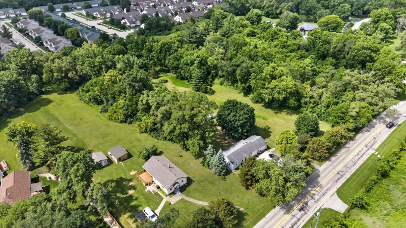 2427 Windsor, LOVES PARK, Illinois 61111, 3 Bedrooms Bedrooms, ,2 BathroomsBathrooms,House,For Sale,Windsor,202604470