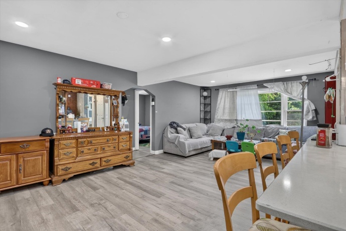 2427 Windsor, LOVES PARK, Illinois 61111, 3 Bedrooms Bedrooms, ,2 BathroomsBathrooms,House,For Sale,Windsor,202604470