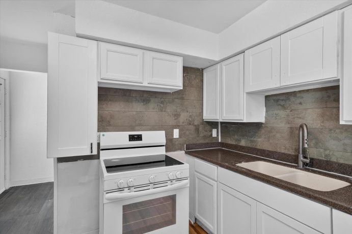 2076 Will James, ROCKFORD, Illinois 61109, 3 Bedrooms Bedrooms, ,2 BathroomsBathrooms,House,For Sale,Will James,202604765