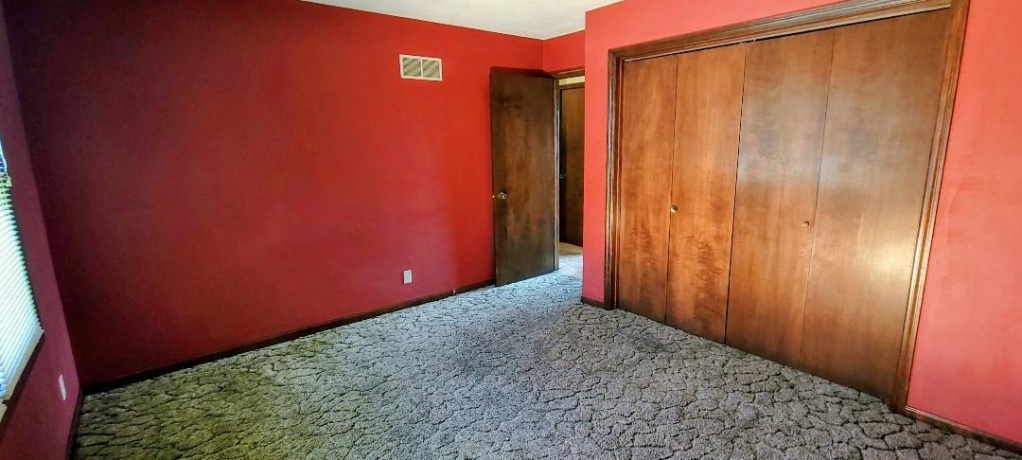 2315 Mallard Dr, FREEPORT, Illinois 61032, 3 Bedrooms Bedrooms, ,3 BathroomsBathrooms,House,For Sale,Mallard Dr,202603851