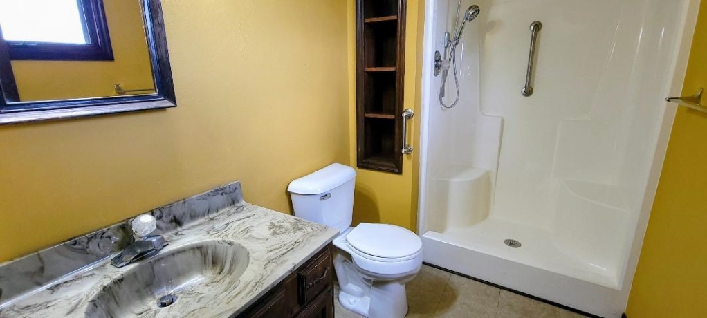 2315 Mallard Dr, FREEPORT, Illinois 61032, 3 Bedrooms Bedrooms, ,3 BathroomsBathrooms,House,For Sale,Mallard Dr,202603851