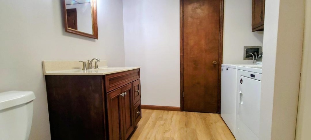 2315 Mallard Dr, FREEPORT, Illinois 61032, 3 Bedrooms Bedrooms, ,3 BathroomsBathrooms,House,For Sale,Mallard Dr,202603851